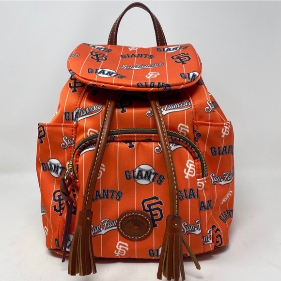 MLB Handbags - HP 🧡 Dooney&Bourke SF Giants Med Murphy Backpack